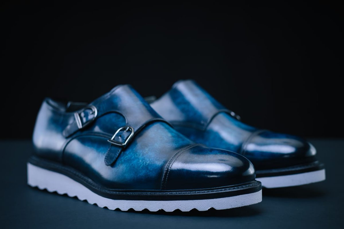 TheLambergShoes's tweet photo. Its Blue, its Lambergshoes!

#Weshoesyou https://t.co/NFI1cSQzvU