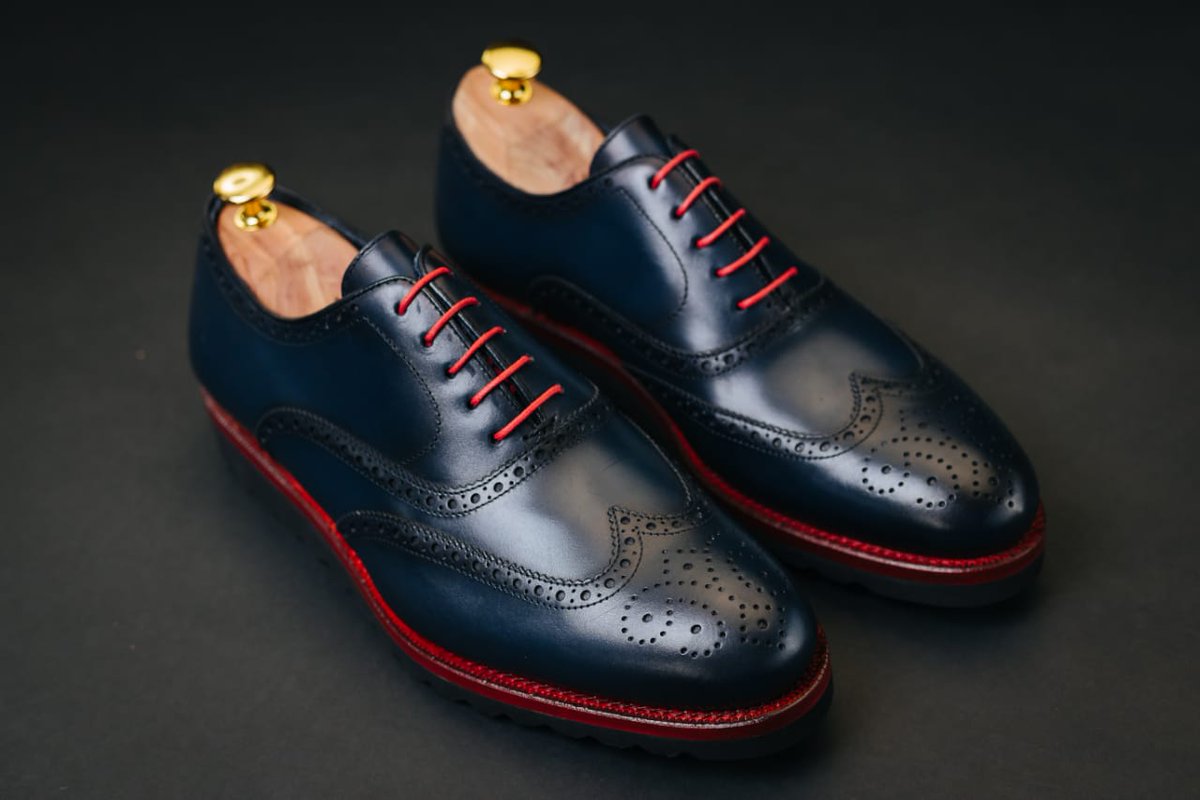 TheLambergShoes's tweet photo. Its Blue, its Lambergshoes!

#Weshoesyou https://t.co/NFI1cSQzvU