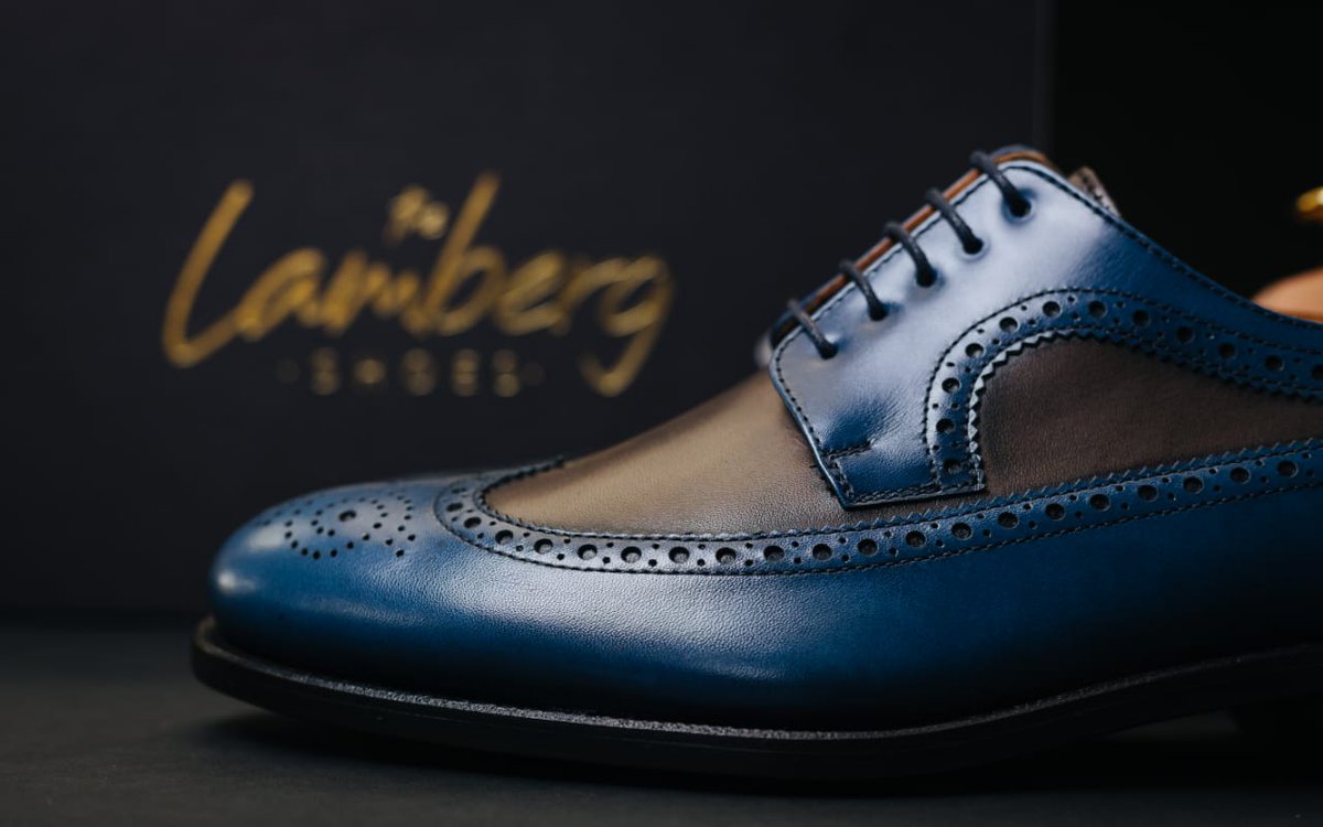 TheLambergShoes's tweet photo. Its Blue, its Lambergshoes!

#Weshoesyou https://t.co/NFI1cSQzvU