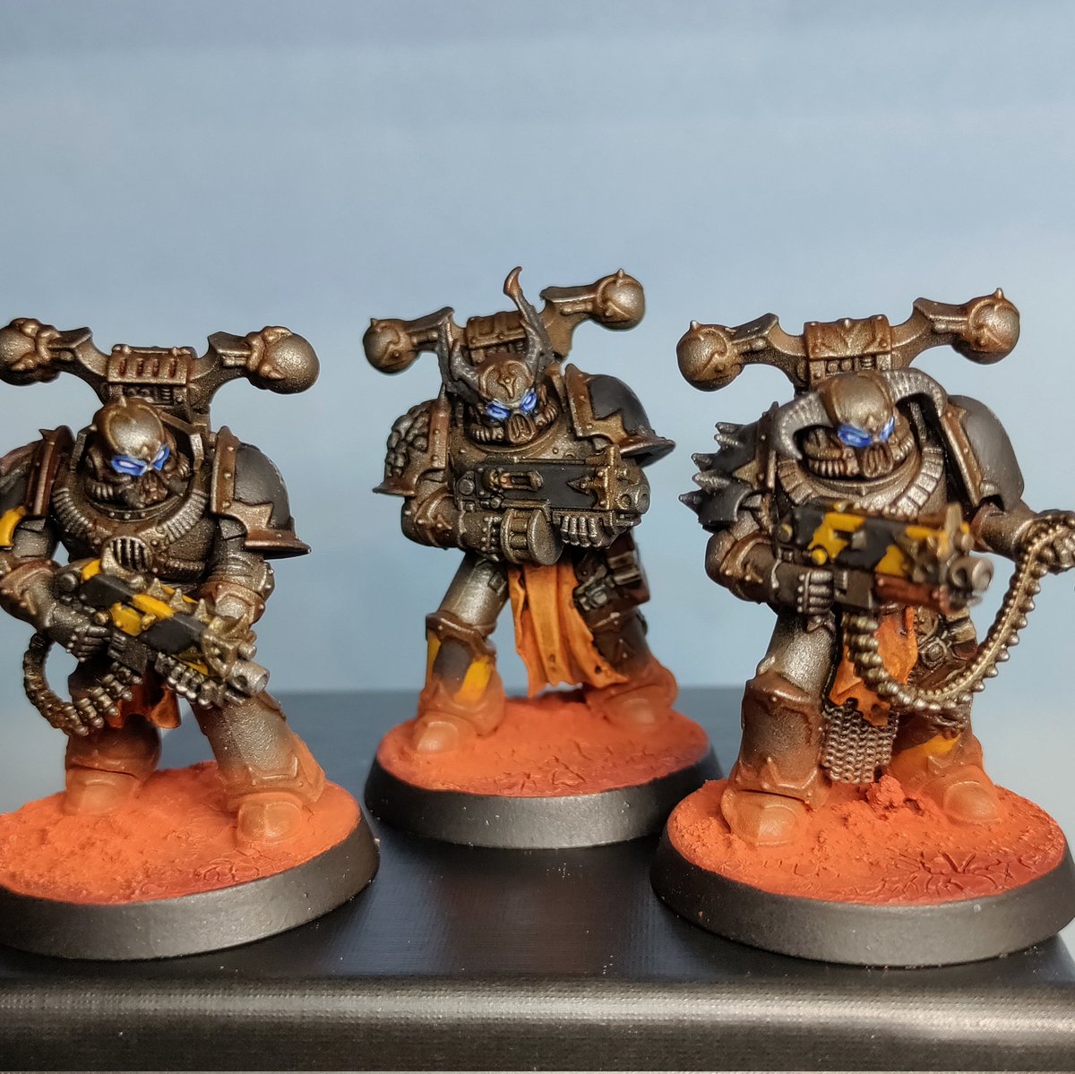 RegularAssRich's tweet photo. That's August's project done. The phrase "bite the bullet" comes to mind. #WarhammerCommunity #warhammer40k #ironwithin #ironwithout https://t.co/D4btEJmlWe