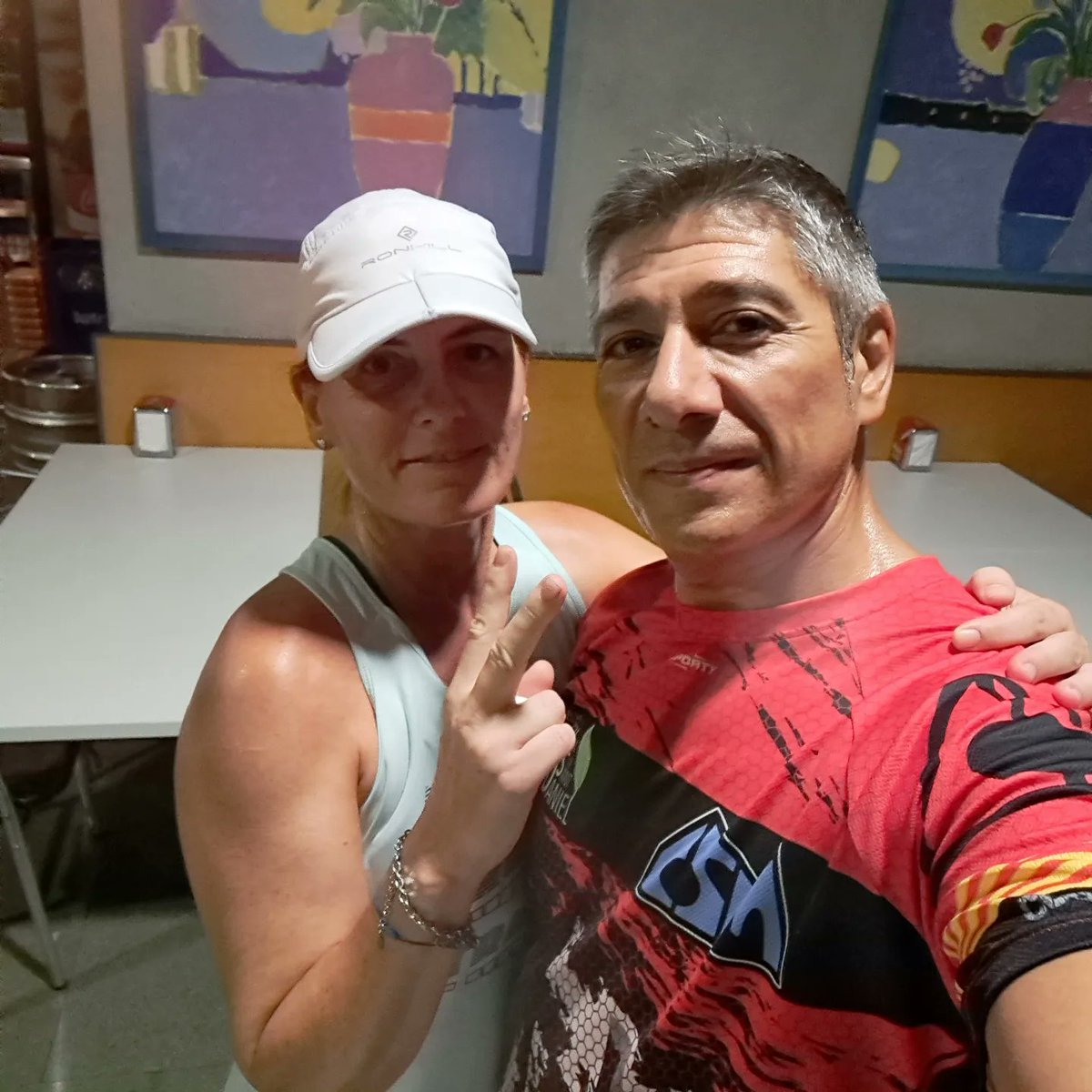 danisoriano70's tweet photo. Una más! Y otro par más!
El domingo a por la @cursacastellsantmiquel
ROAD TO @logronomaraton & @maratonvalencia
#RunEveryDay
#day710
#metodosori
#RonhillSpain
#drinkingrunners #kmsxalimentos #nofunnorun
#mrfree
#amibola
#retodravet https://t.co/8xICkjSQkx