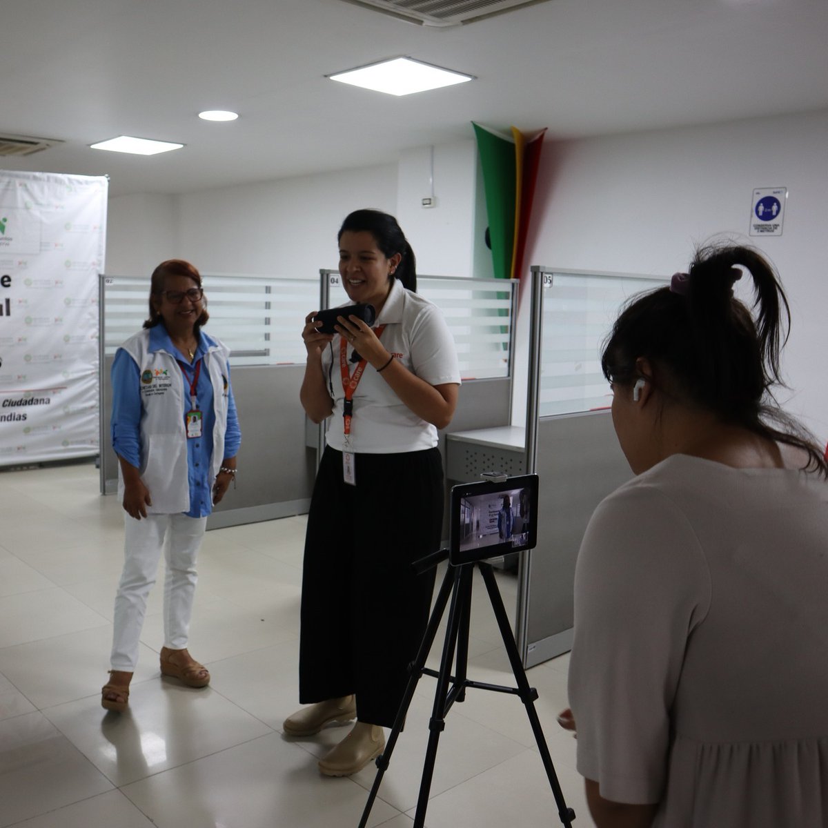 CAREColombiaONG's tweet photo. 📣 El pasado 6 de septiembre se llevo a cabo en la ciudad de #Cartagena el #LearningTour. Este programa busca llevar la historia de mujeres y familias detrás de las estadísticas a los responsables de la formulación de políticas y líderes gubernamentales de Estados Unidos.
#CARE https://t.co/Pl1P99FUlV