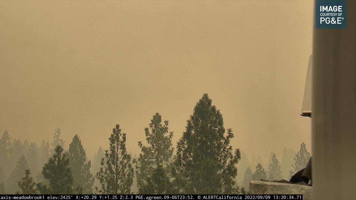CAFireScanner's tweet photo. #MosquitoFire (#Foresthill, Placer Co/El Dorado Co) - The fire last got mapped just before 12pm today @ 29,585 acres by FIRIS, the map @ https://t.co/tmP4qp8yEY has been updated. View of this mornings run it made to the Lowe St area of Foresthill below. Lot of grey on cams today. https://t.co/H8UBcStV9L