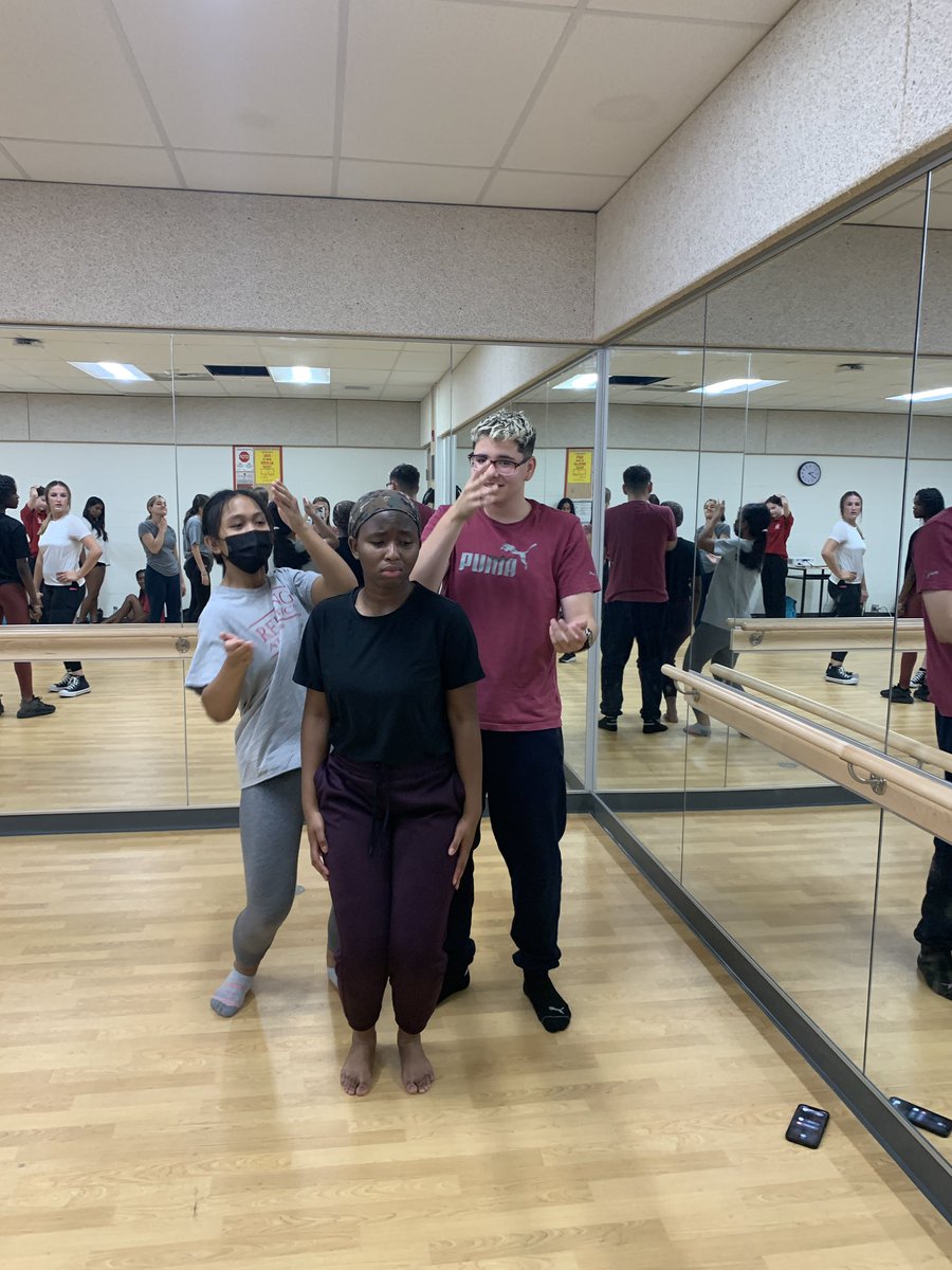 GravinaMs's tweet photo. The students taking the NEW dance course at BR introduced themselves through movement this week. I am so inspired! @BishopReding https://t.co/2eqB268AFn