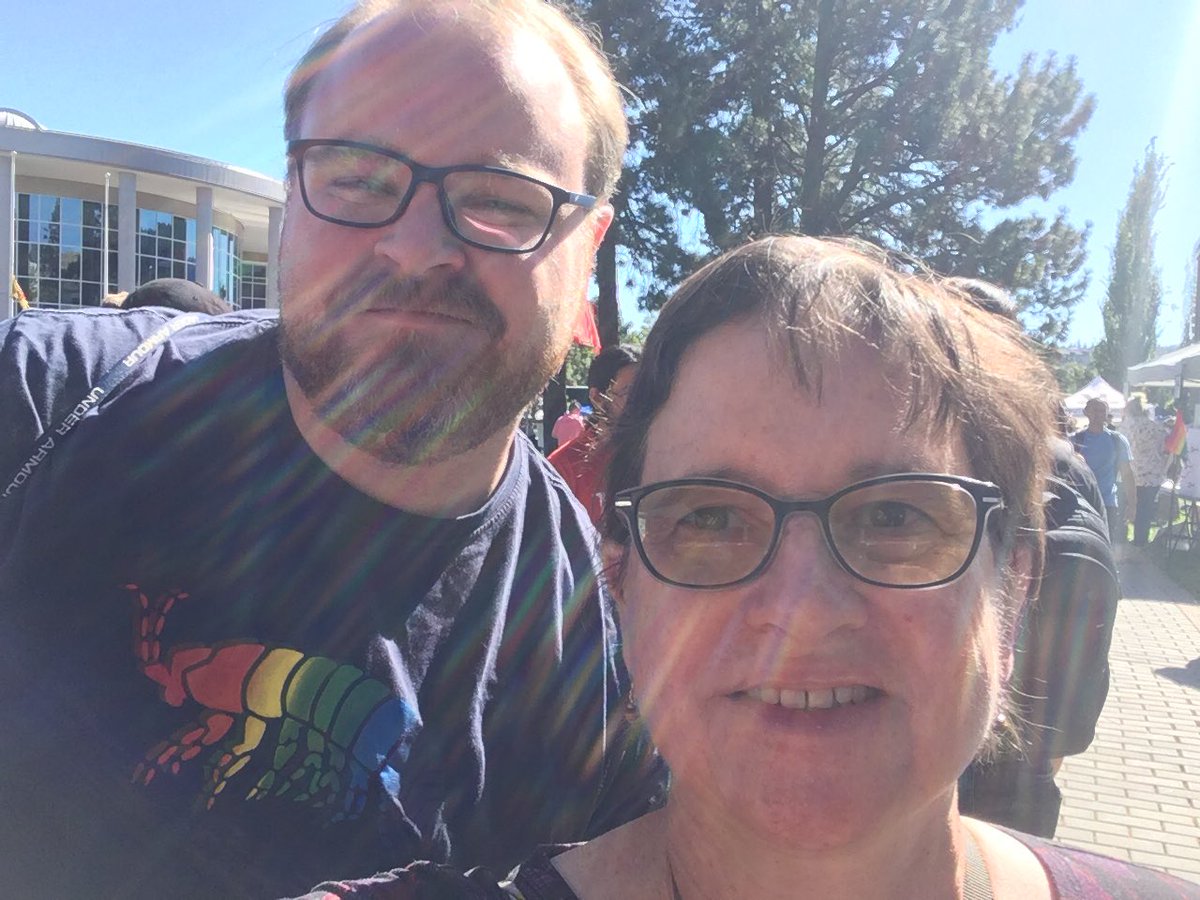NancyBepple's tweet photo. Lots of energy at @thompsonriversu welcome back barbecue. And few other politicians too #kamloops #kampaign #kamloops2022 https://t.co/2asclN95W7