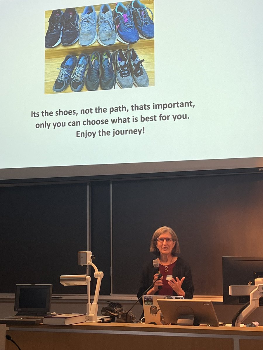 MEDGGSA's tweet photo. September Welcome 2022 kicks off with a talk from Dr. Wendy Robinson! @wprobins27  Thank you for sharing your journey and wisdom for grad school and beyond! 💫🧬 https://t.co/mncAjWmvOe