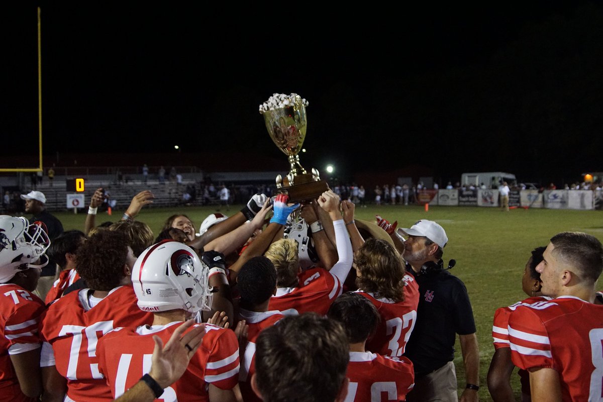 Jeff_jhallfotos's tweet photo. 2022 Cotton Classic Champions. Hazel Green Trojans . HG 49 Buckhorn 42 @HGHS_Football @HazelGreenHigh @AndreaMariDavis @ssjunjulas @AndreaMcNatt https://t.co/x4kJ8xJHlP