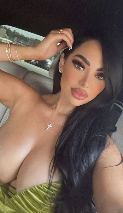 𝘏𝘢𝘱𝘱𝘺 𝘍𝘳𝘪𝘥𝘢𝘺 ! 💋 https://t.co/ba9nkHfrhD