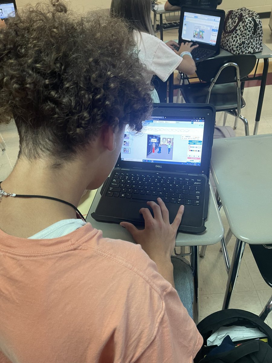 teenlifechms's tweet photo. 7th grade Teen Life students are creating Storyboards to illustrate and demonstrate characteristics of healthy friendships. #youvegotafriendinme #literacyrocks https://t.co/K0lAq1M7ZH