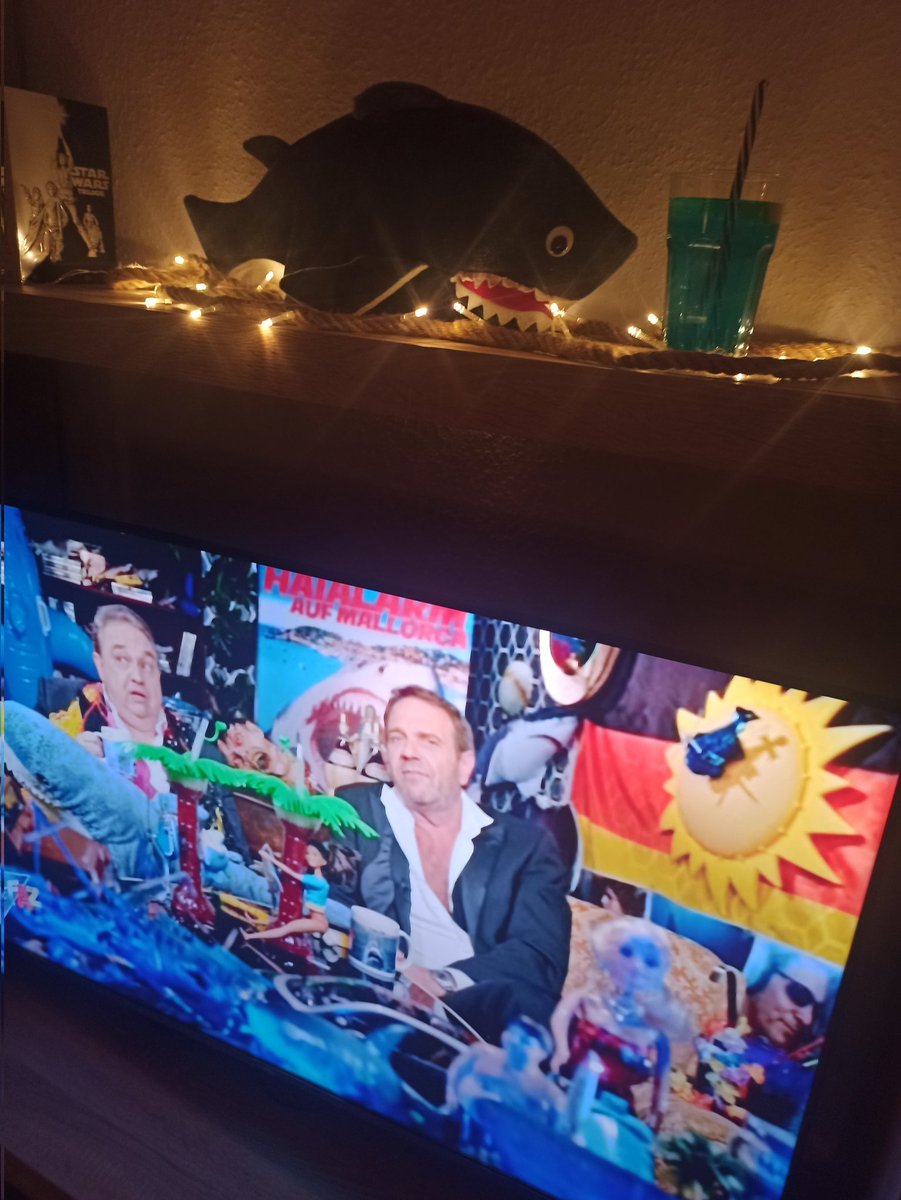 Und los... #SchleFaZ <a href="/tele5/">///</a> <a href="/twitkalk/">Oliver Kalkofe 📯</a>