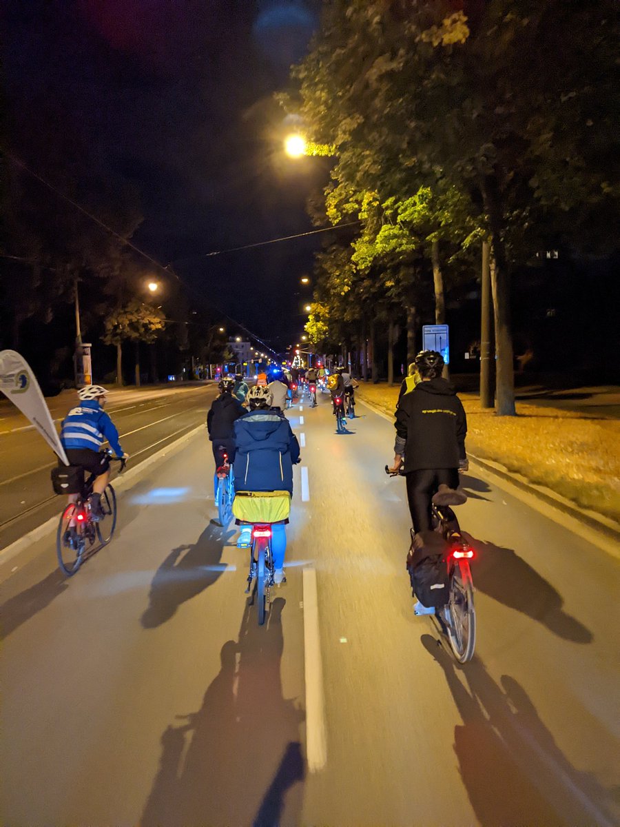 Kasseler #Radnacht
#autokorrektur #verkehrswende