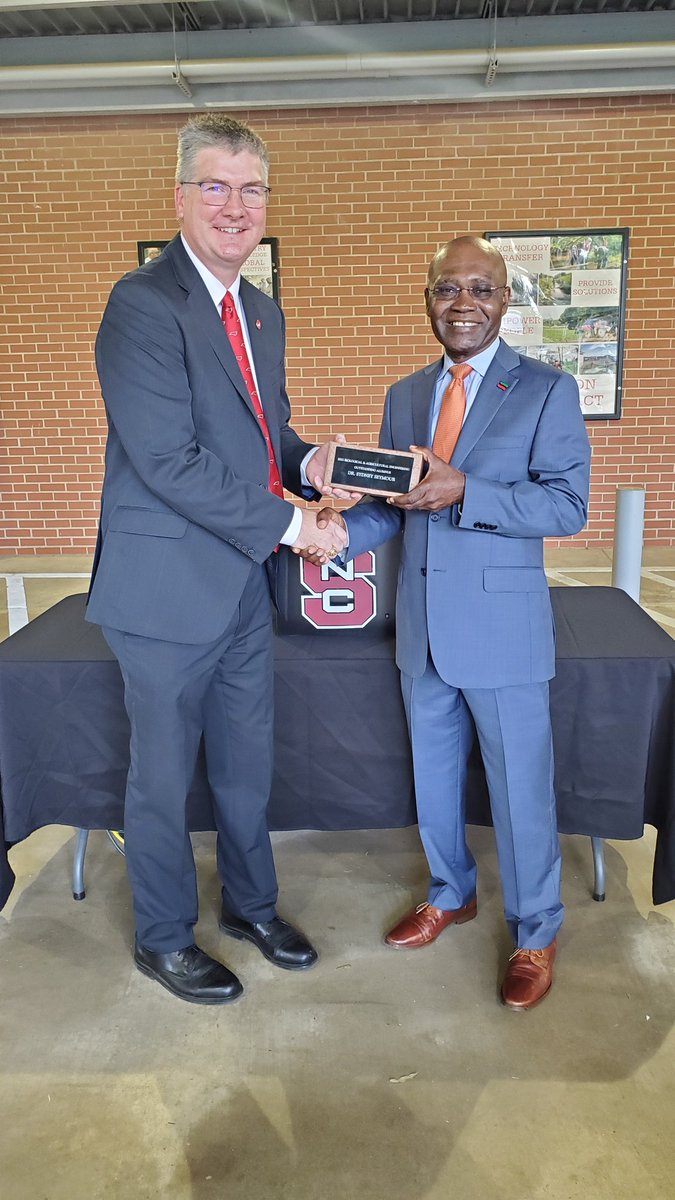GareyAFox's tweet photo. So proud to honor two outstanding @NCState_BAE alumni - Dr. Sydney Seymour of #SeyConTechLLC and Mr. Jared Day of @JohnDeere - the newest inductees as the 2022 BAE Outstanding Alumni awardees. #GoBAEPack #BiologicalEngineering https://t.co/41f81AJwke