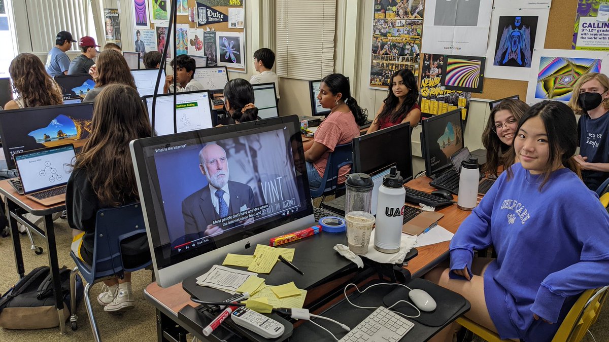 kickrg's tweet photo. Trees and graphics and Internet, oh my!  #APCSP filling their journals with powerful computer science concepts.
@CSEdResearch @CSTA_IE @csteachersorg @CSforALL @CSforAllTchrs @CSforCA @CSForIL @ChiSubCSTA @CSforSuccess https://t.co/gEHc2oFnWV