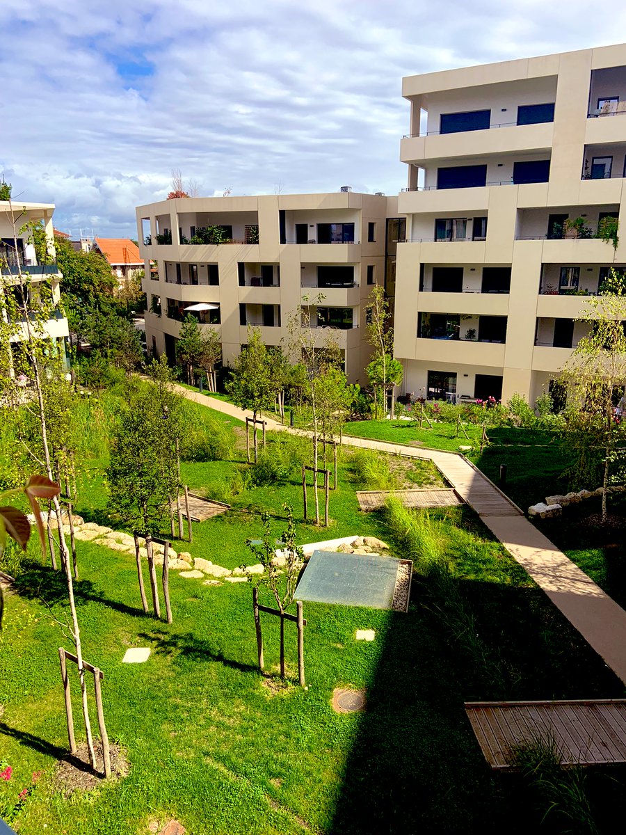 Très belle inauguration aujourd’hui de la résidence <a href="/SenPessac/">Senioriales de Pessac</a> qui marque avec brio l’entrée du centre de la <a href="/Villedepessac/">Ville de Pessac</a> et est pour son maire <a href="/RaynalPessac/">Franck Raynal</a>, <a href="/misery_benjamin/">Benjamin Misery</a> PDG de <a href="/senioriales/">Senioriales</a> et <a href="/n_delattre/">Nathalie Delattre</a> vice-présidente du <a href="/Senat/">Sénat</a> une réussite de modèle de mixité urbaine