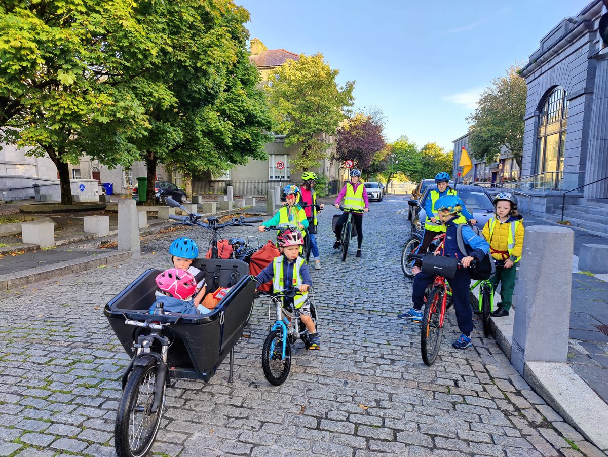 Outside the court house and <a href="/THTG/">Town Hall Theatre</a>