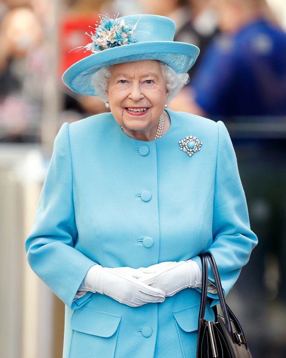BentDaKingmaker's tweet photo. #QueenElizabeth RIP ❤️ https://t.co/m8ZQkndzwl
