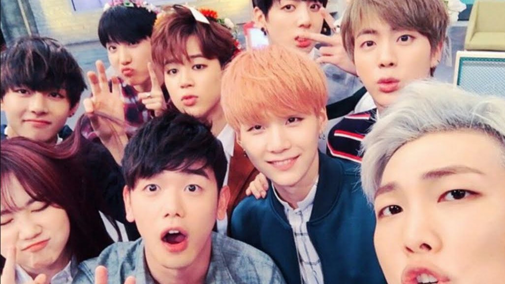 TATAMOCHII's tweet photo. a reminder that eric nam has witnessed bts’ journey from the beginning &amp; he, himself, have said that they were underdogs but organically became successful. you cant just rewrite their history to appease your own opinion. facts are facts. bts has always been THAT good. https://t.co/UcS0hNa8PQ