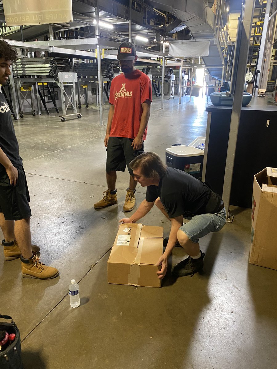 Palatine Twilight Safety Activity, CHSP member Yulian and Nicole reviewing and demonstrating the eight keys to lifting and lowering with the workgroup. <a href="/ExperienceUPS/">Experience UPS</a> <a href="/CP_UPSers/">Central Plains</a> <a href="/UPSers/">UPSers</a>