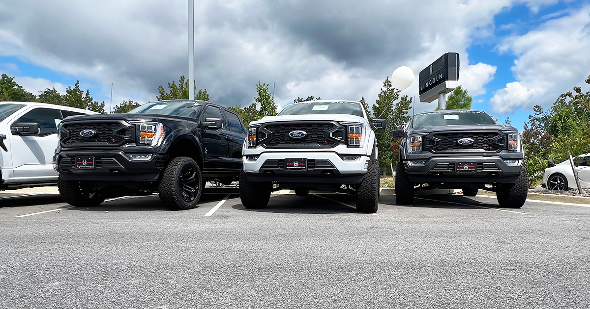 In the market for a new #BlackWidow?

These 3️⃣ stunning trucks are on our lot and awaiting their new owners!

Stop by and check them out under the GIANT American Flag on Route 235 this weekend! 🔥