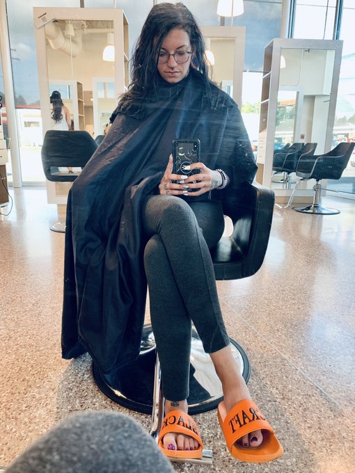 Getting my hair done. Treat your girl 😘 $krakengirl666 https://t.co/F1UhoYMQRr<a href="/tag/mvsales"class="tags"><span>#mvsales</span></a>