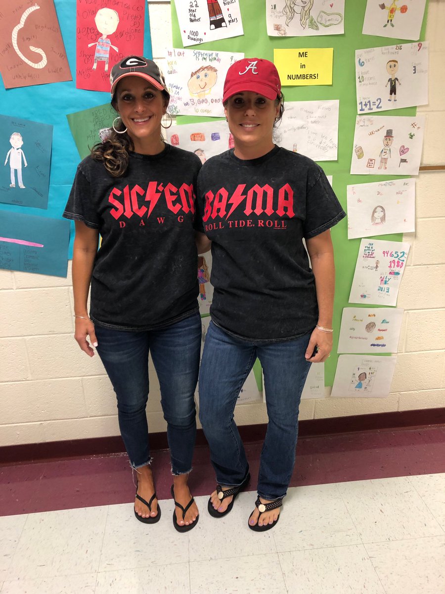 saraharpminter's tweet photo. We had an intense friendly rivalry between Mrs. Cole and Mrs. Mills for their hat day! #teamMinter #ShineTogether 🐶 🐘 https://t.co/F5qX3nnpB8