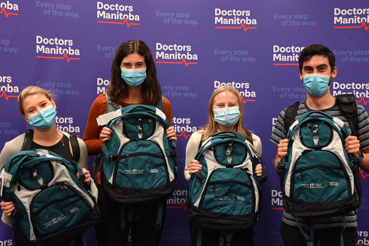 DoctorsManitoba's tweet photo. It was great to share in the excitement as first year medical students at the @UM_RadyFHS received their @CMA_Docs backpacks today! Good luck, class of 2026! #mycmabackpack #MedEd https://t.co/PHU3WwXEuk
