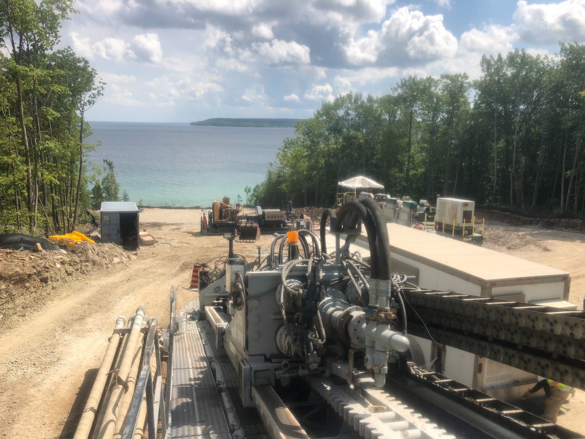 earthboring's tweet image. What a great day to be by a lake! 

We are driving fresh water intake for the Chippewas of Awash First Nations.  If you look close you can see divers locating our drill head.

It has been great seeing this beautiful area and meeting some incredible people inside the community!