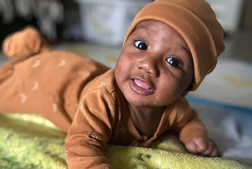 thelimeloop's tweet photo. #CustomerHighlight Babies outgrow their clothes SO fast. What can you do about them? @UpChoose lets you rent baby clothes so you aren't spending an arm and a leg AND you are reusing as much as you can so you're protecting the environment. It's a win-win๐ป https://t.co/oLHgKOwJQv https://t.co/k2vuBIG0IA
