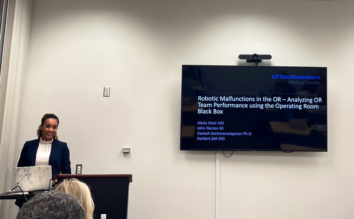 CPark_MD's tweet photo. What do you do when the robot malfunctions? 

1) Call the rep
2) Figure it out myself
3) My teams knows what do
4) Sigh deeply and pray

@UTSW_Surgery Dr Alexis Desir presenting her work on using OR Black Box and evaluating situational awareness. Amazing job! 

2022 #TASSL https://t.co/QYGpgmxhBr