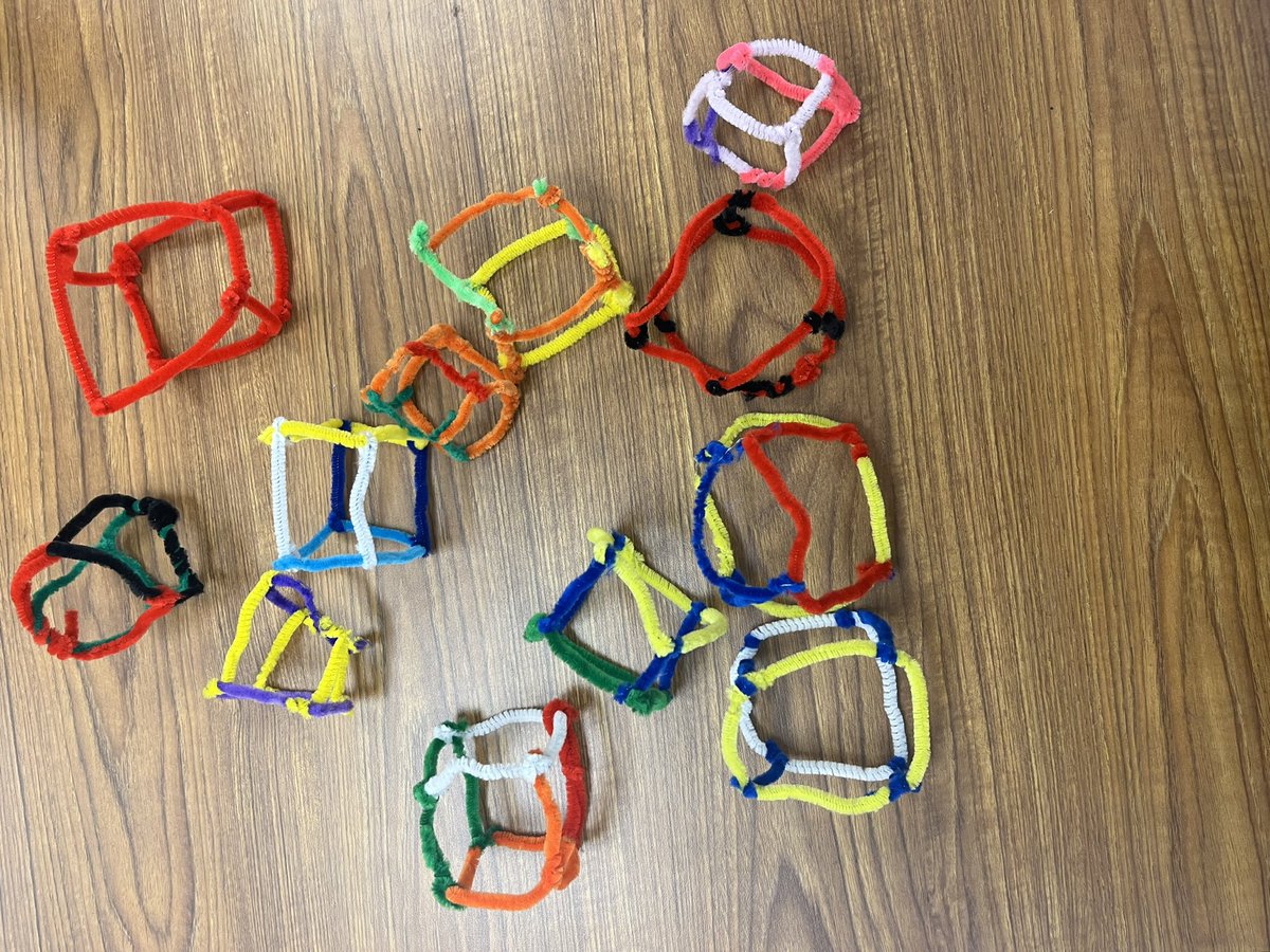 PaulineCornfor1's tweet photo. Scholars start imagining things they can build. @NISDGTAA @NISDForester @NISD #nisdignite #dragonsdaretodream https://t.co/1AdTDBoyrE