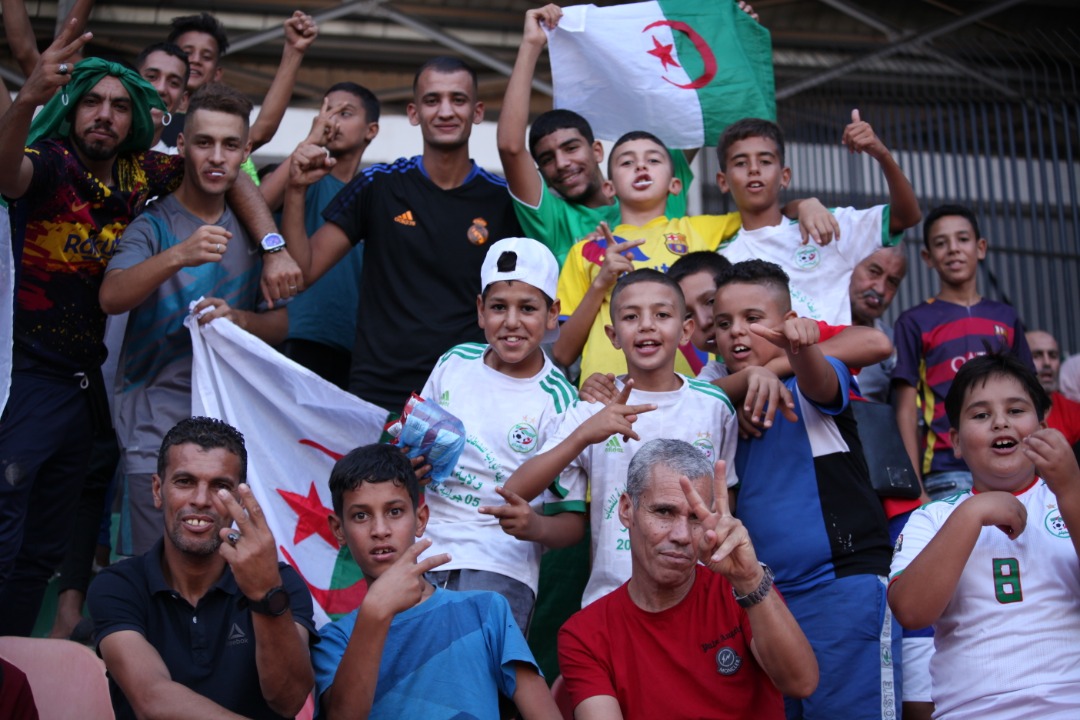  لاعبو المنتخب الجزائري يحتفلون FcPf139WQAc6irr?format=jpg