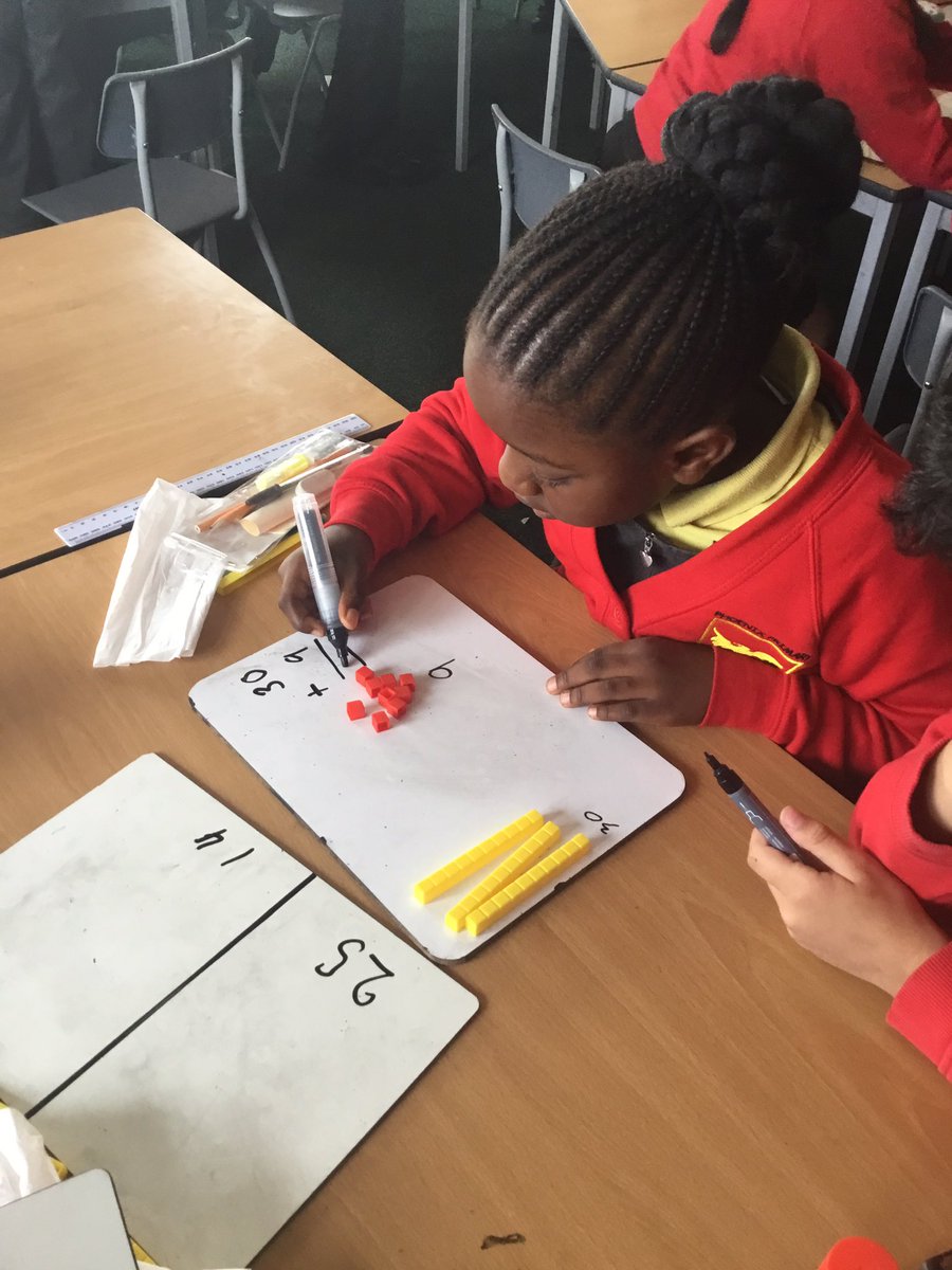 year4phoenix's tweet photo. Year 4 used base 10 to support them with their calculations. The visual representation helped to secure the children’s knowledge and understanding of addend + addend = sum https://t.co/aAcByDgaRQ