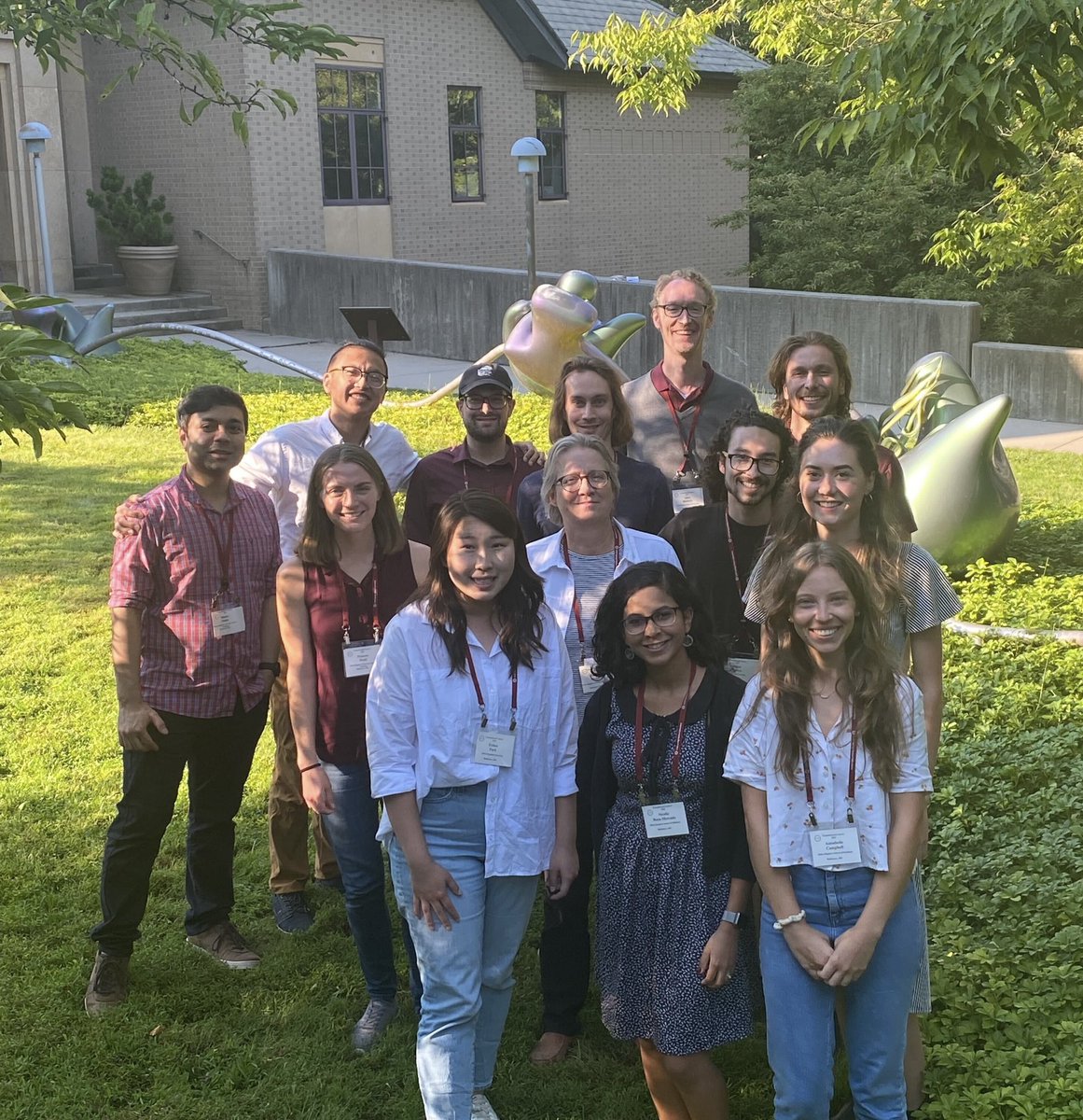 Group pic by the polysome at translational control 2022. Ribosome is life! #cshltranscon