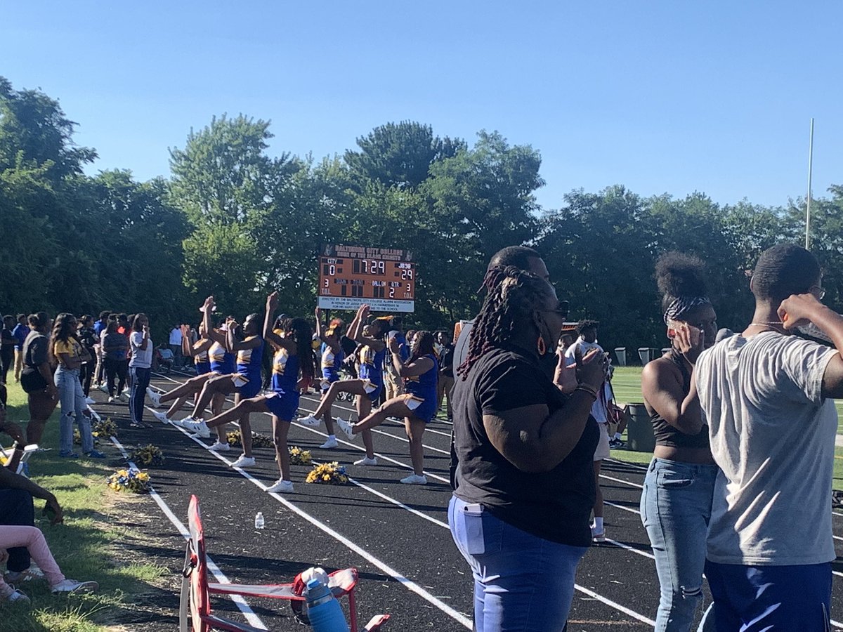 Iammenglish's tweet photo. First game of the season! #mervostrong #drivenbypurpose @MervoPride https://t.co/OWTHC9Tf05