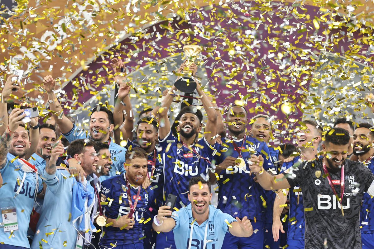 roadtoqatar's tweet photo. ليلة من ذهب!
 🔵مبروك للهلال السعودي  🔵
شكراً من القلب لكافة شركائنا الوطنيين والاستراتيجيين في مساهمتهم الثمينة لإنجاح بطولة كأس سوبر لوسيل، كما نودّ أن نشكر المشجعين على حضورهم لمشاركتنا هذا الحدث الرائع

#عالوعد في ٢٠ نوفمبر https://t.co/C448svQvRq