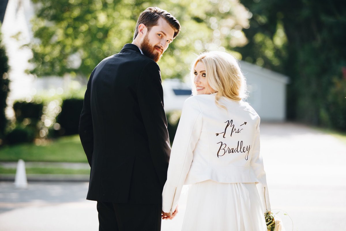 shredanie's tweet photo. Happy 5 year wedding anniversary to the best husband, dad and friend I could ever imagine! You are the most wonderful, thoughtful, smart, funny, caring person and I am so proud and thankful to be yours! Love you forever and ever hubby 😍😘❤️ @stevenjbradley https://t.co/73tLntXer3