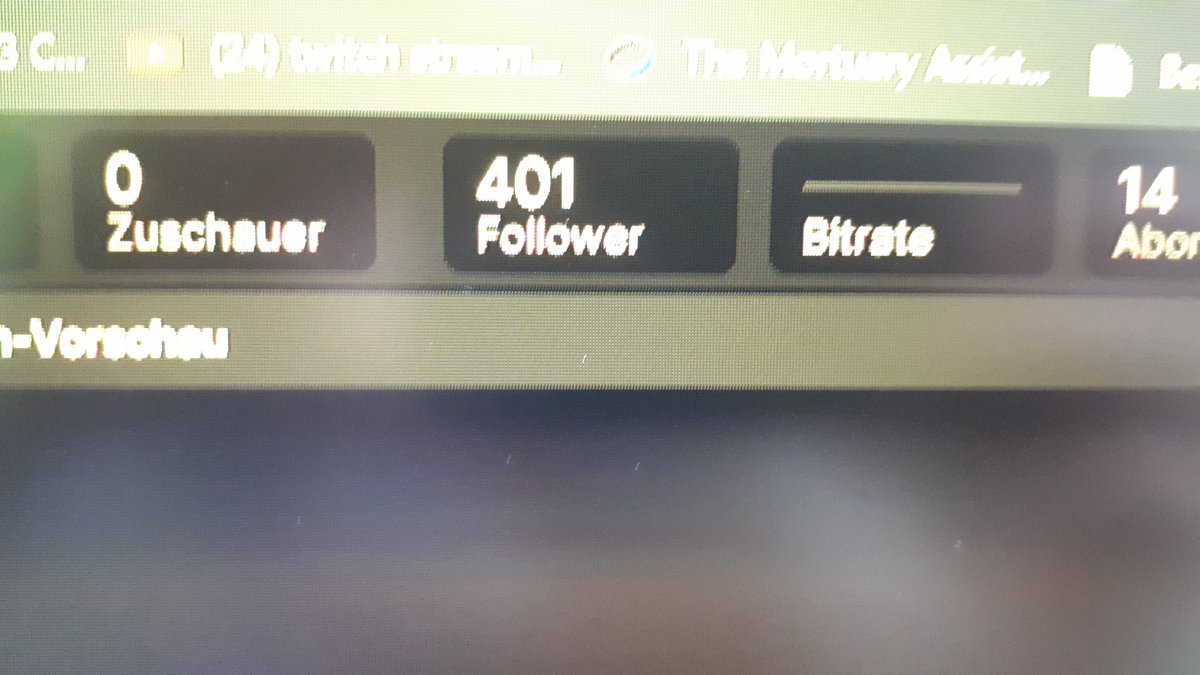 0bvioushero's tweet photo. 400 Follower!!!
Danke an alle die das möglich gemacht haben, vor allem an die Zuschauer die mich die ganze Zeit begleiten <3
....jetzt muss ich einen Tag zum Fortnite streamen werden.... :D
HILFE!!!?!?! https://t.co/OHt8GIGVxi