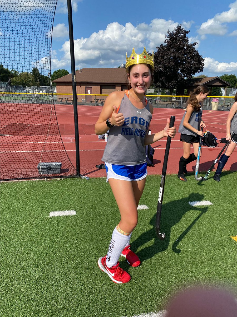 This QUEEN decided to wear a 👑 for her 🎩 trick last night to celebrate the fam’s first DUB of the season! Congrats to ER senior, Samara Skully! <a href="/samrose53/">samara</a> <a href="/Bombers_Sports/">Bomber Athletics</a> <a href="/ERBombers/">ER Bombers Athletics</a> <a href="/GCSDSpartans/">Gates Chili Athletics</a> <a href="/PrimetimeBall_/">Primetime585⭕️</a>