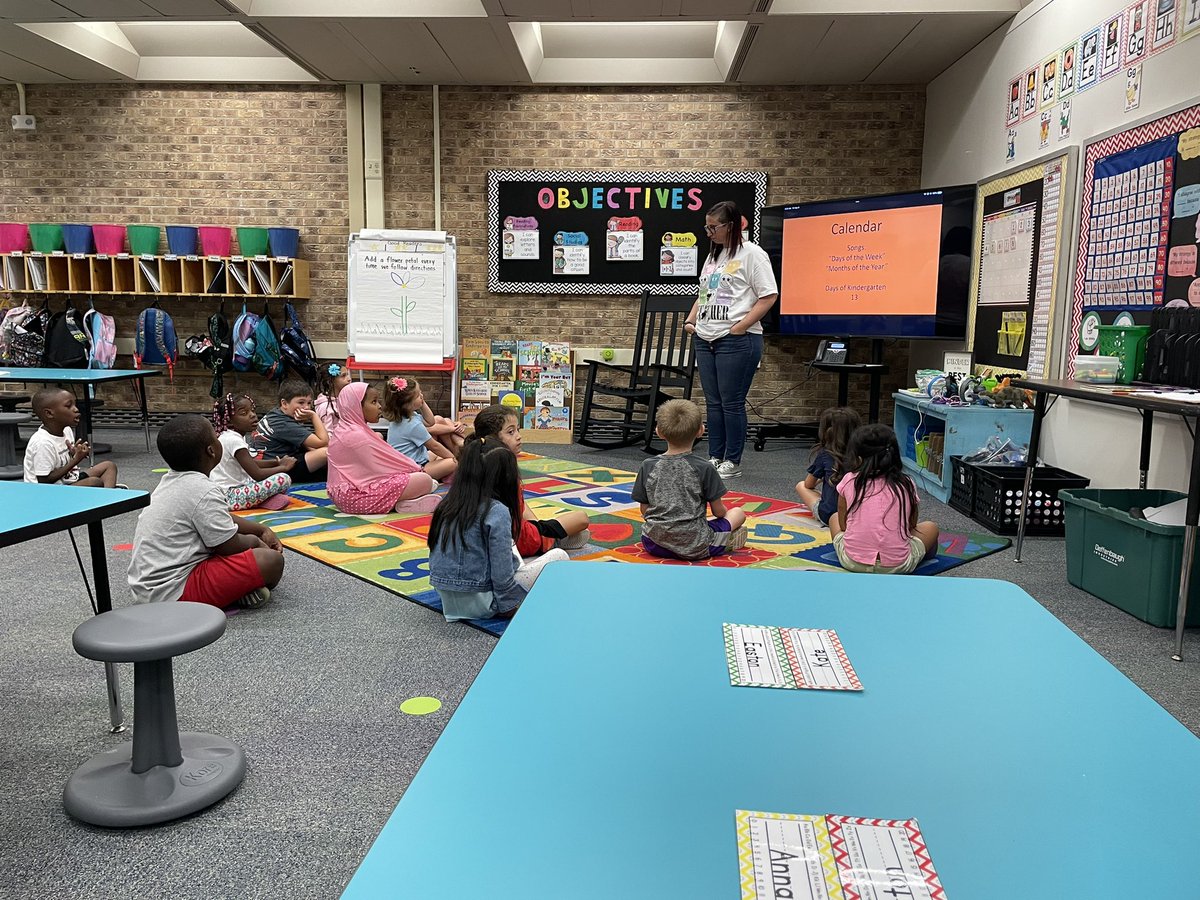 Blown away at how amazing <a href="/CalistaSpeake/">Calista Speake</a> and <a href="/SallyRolf/">Mrs.Reeve</a> classes are at their morning routines! This is no easy task in kindergarten. These two have gone above and beyond to help their classes start off with the right foundation for leaning! <a href="/ToppingBulldogs/">Topping Elementary</a> <a href="/NKCSchools/">NKC Schools</a>