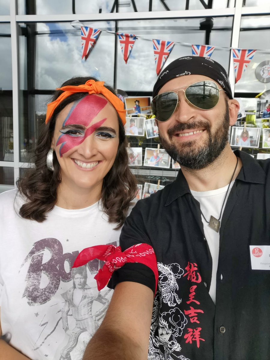 Quand tu as la chance de bosser pour l'entreprise où travaille ton mari, ça donne une soirée géniale et de beaux souvenirs en commun 😎💕🥳🤘🎸 <a href="/Agence_Fruizz/">Fruizz</a> #125ansGoubault #ShowMustGoOn #Événementiel