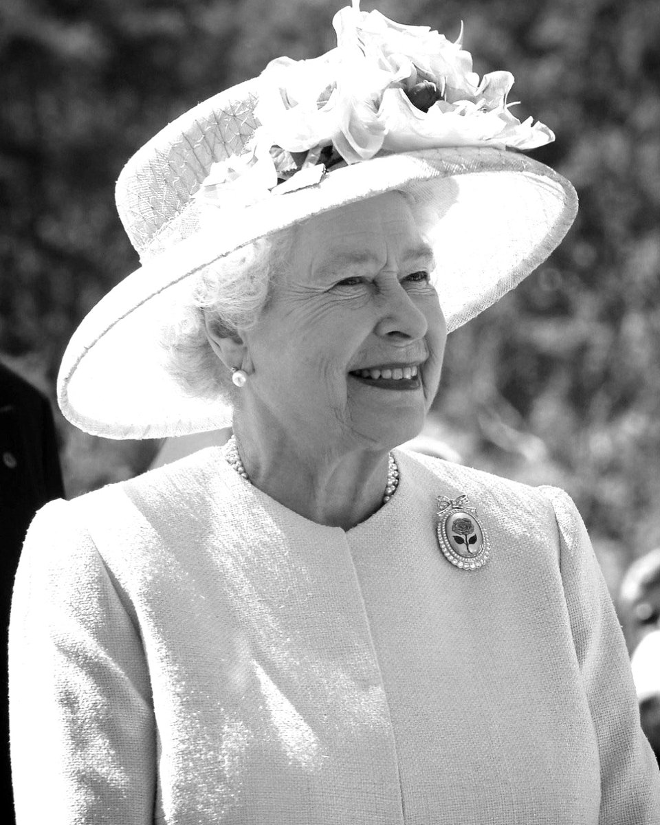 Brandgility's tweet photo. We mourn the passing of Her Majesty The Queen, Elizabeth II. Our thoughts are with the British Royal Family and all who cherished her extraordinary life of service. https://t.co/gQyzmmqHkp