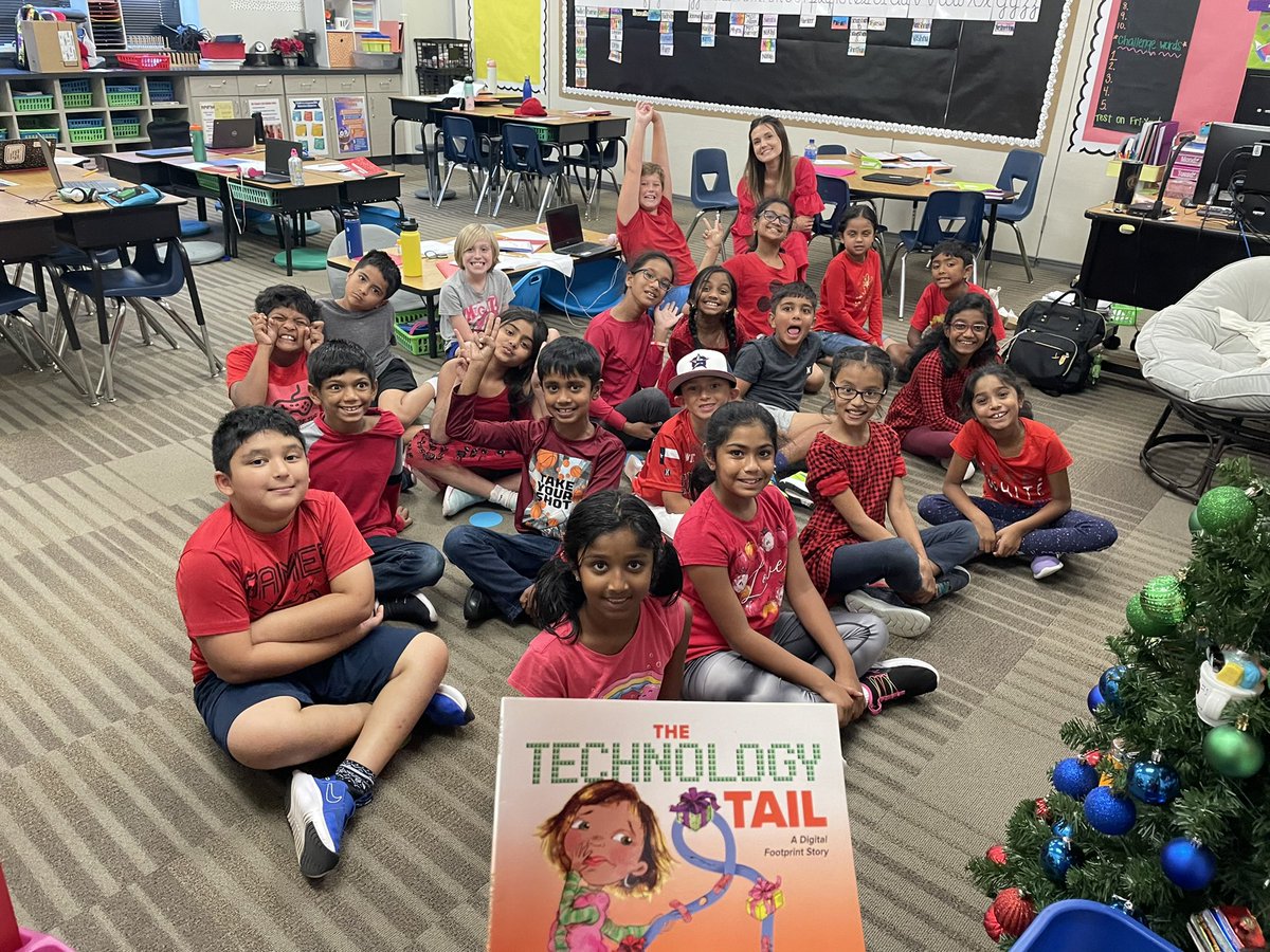 MrsRosserDLC's tweet photo. The Digital Citizenship Marathon continued in @TheBartonBuzz @MrsKHennigan @4thwithNewell and Ms. Harm’s classes! Love their desire to be good citizens online! ❤️❤️❤️💙 #FISDmadetoshine #liscanoextra5 @LiscanoElem https://t.co/QIrfLRKxKk