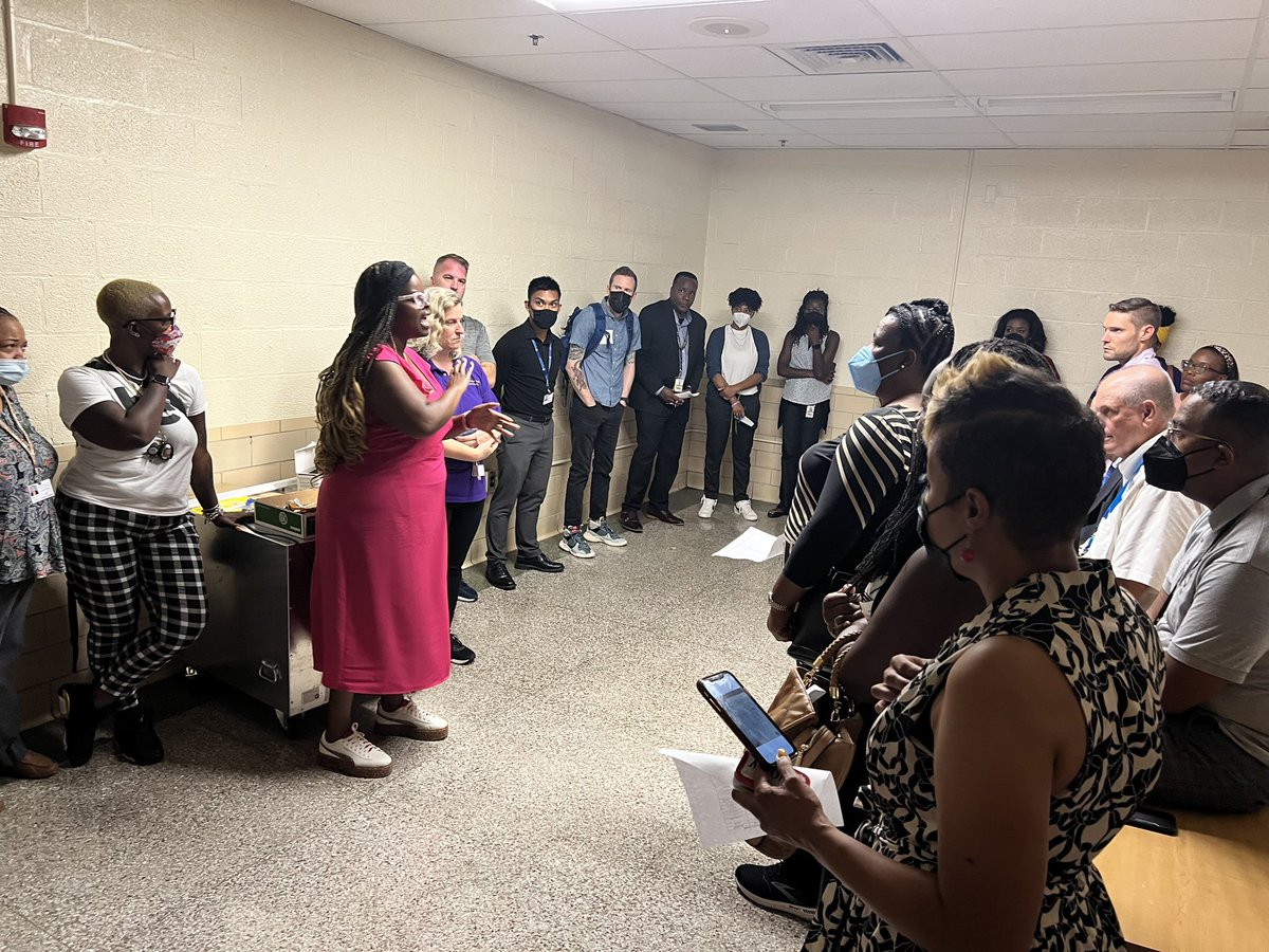 SuzieWesh's tweet photo. Itโs been a rough first couple of weeks. However, we turn tragedy into TRIUMPH. #SchoolCounselors, Clinicians, and Administrators working together in the midst of crisis. #MervoStrong ๐๐#CommunityCare @BaltCitySchools @HighMervo https://t.co/1g80xUlE5S