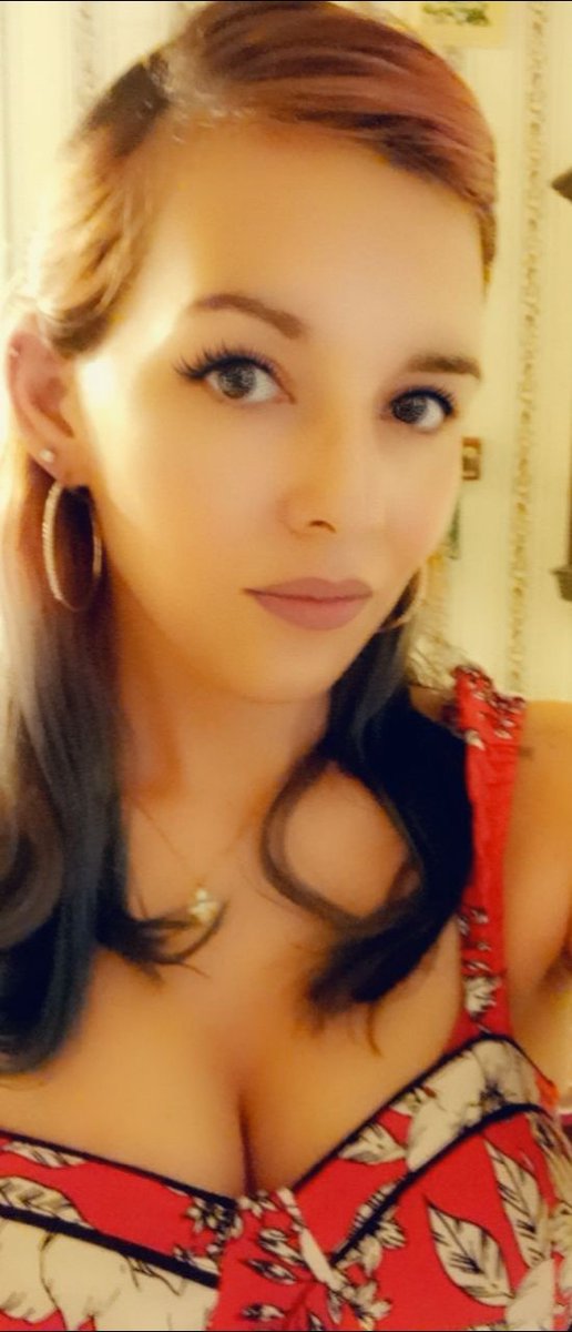 Jenniferkm6887's tweet photo. New dress from my recent shopping spree 🤗❤😛 https://t.co/6E7269N0zx