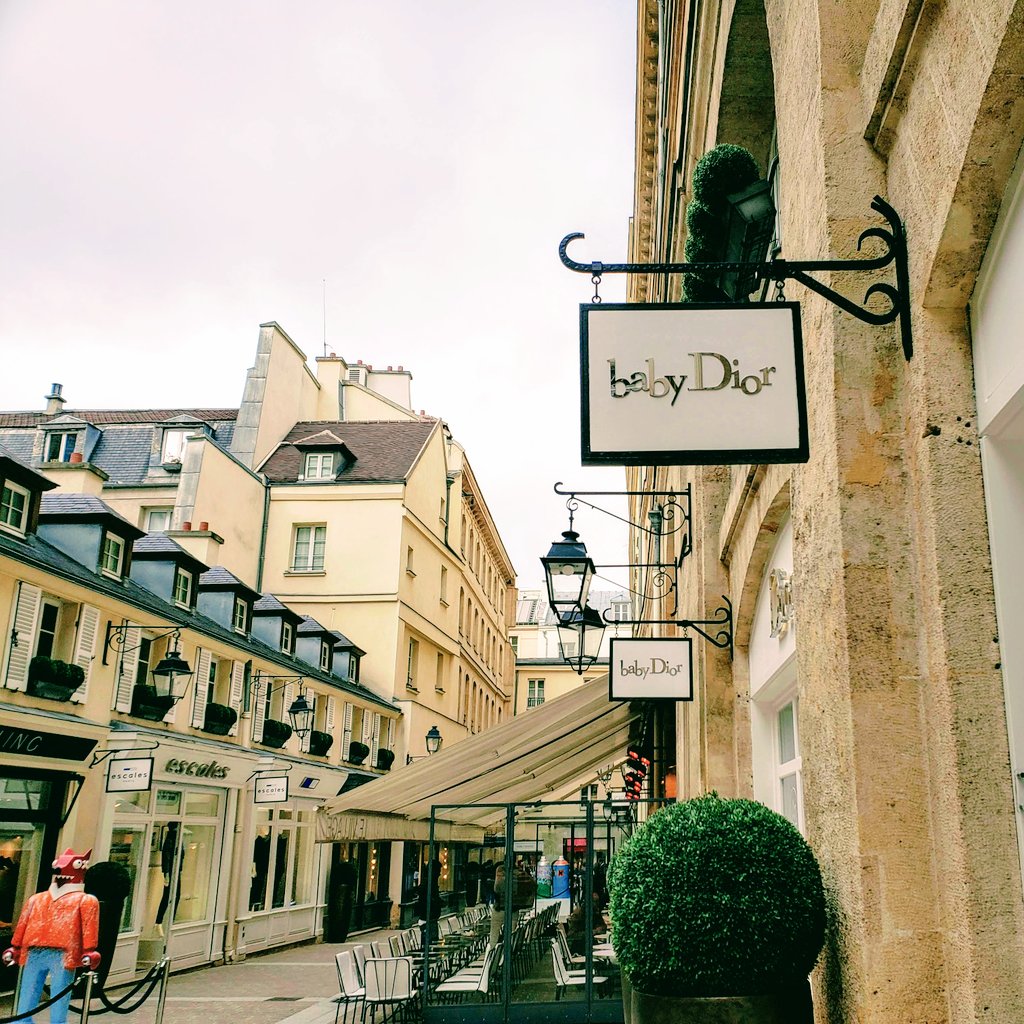 MichelleMoggio's tweet photo. Baby #Dior is Real - Le Village Royal in Paris #TheParisEffect #boutique #Paris #LeVillageRoyal #designer #Stylish #travel https://t.co/qq1q0ah8v5