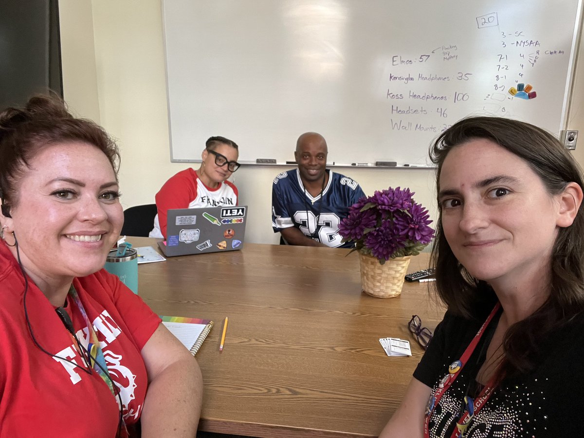 RCSDFranklin's tweet photo. @RCSDNYS Franklin Lower admin team getting it done. Meanwhile, Mrs. Phillips students engage with number trouble. @drpeluso @white_lajuan #FLSpride https://t.co/Y1F5IUNkkZ