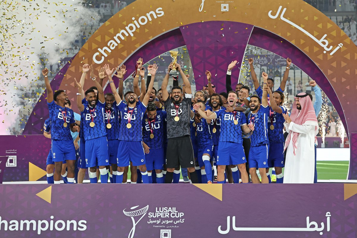 beINSPORTSNews's tweet photo. 🏆صور من تتويج #الهلال_السعودي بلقب #كأس_سوبر_لوسيل https://t.co/YXKSpotrad