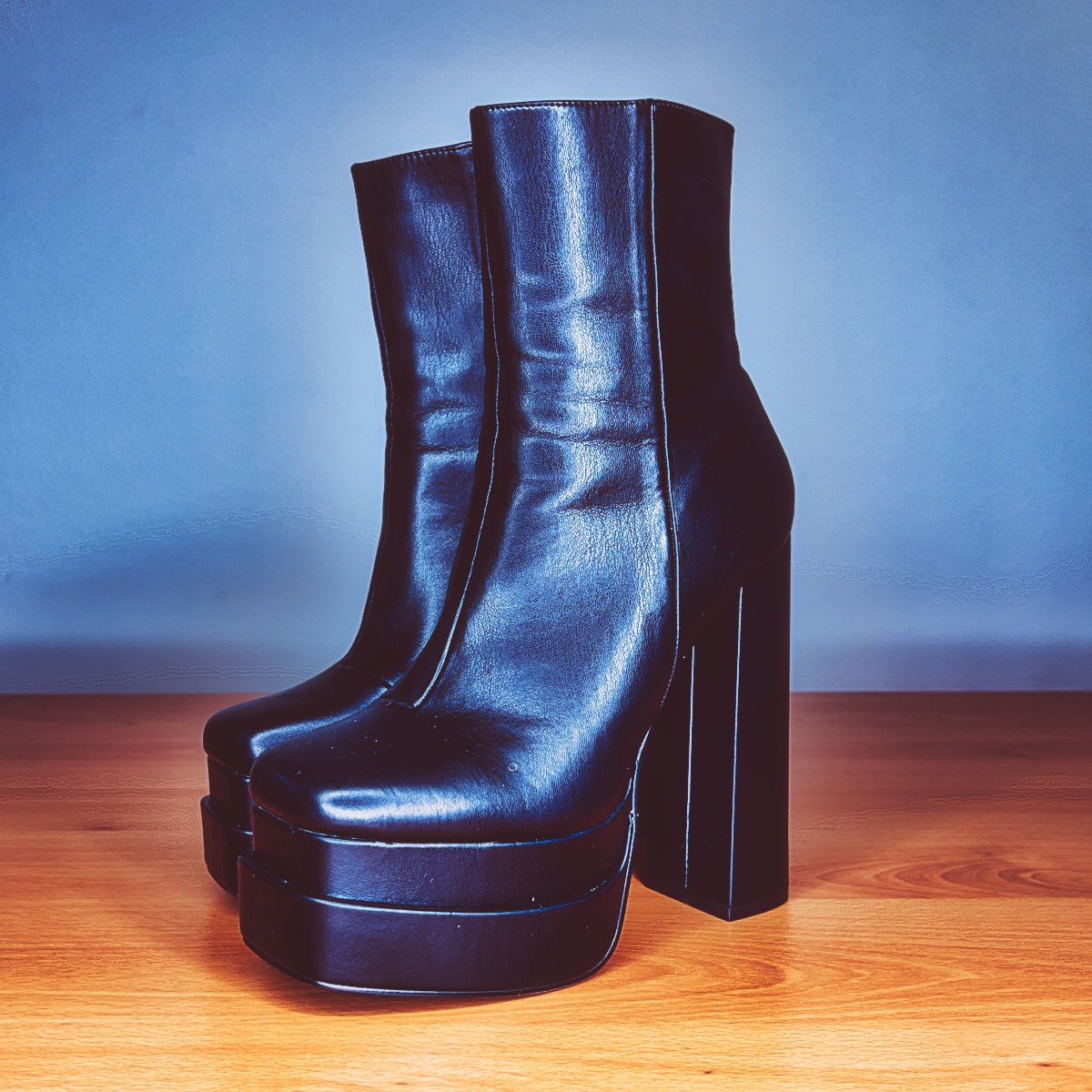 Das neuste Paar in meinem #highheels Bestand. Sind doch ganz bequem #meninhighheels