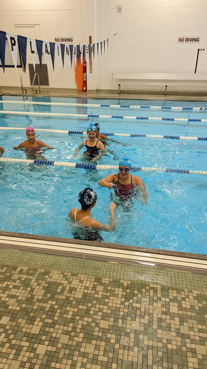 PobSwimDive's tweet photo. We played Rock Paper Scissors today for some team bonding before the Relay Carnival!! ⛰️📄✂️ https://t.co/DUQrSjjhDG