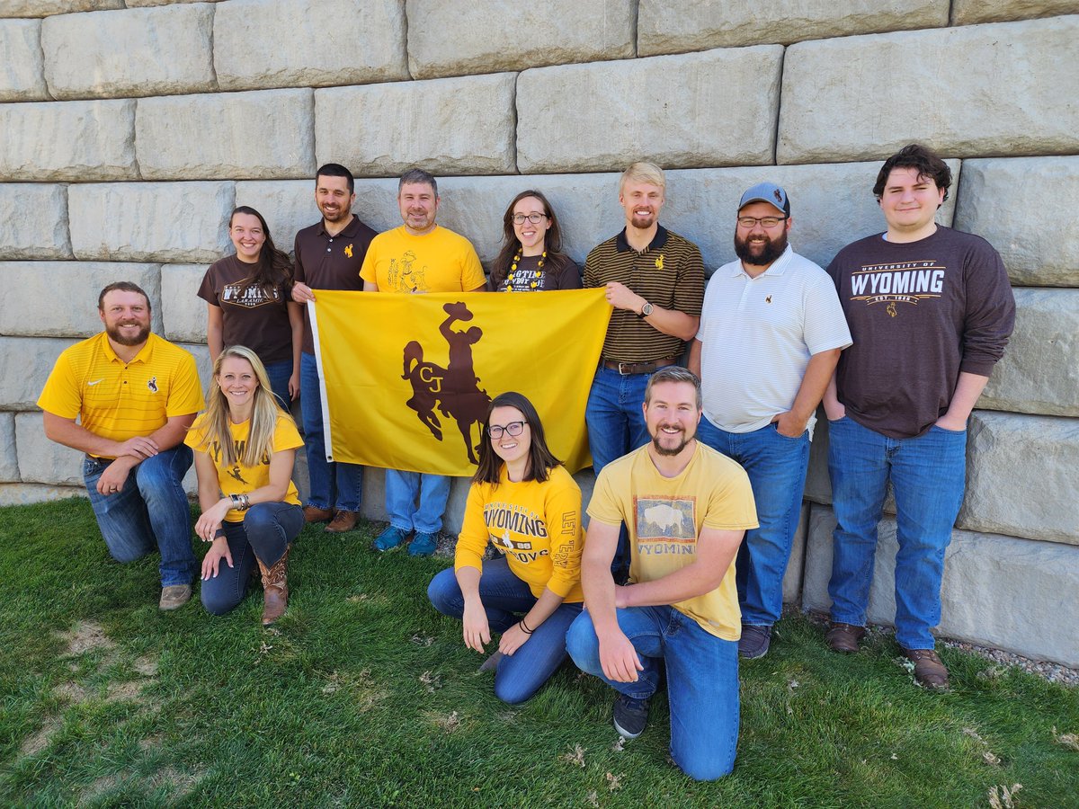 MMWyo's tweet photo. TGIF! Who's ready for the week? We sure are. Can't wait to watch the #cowboys play! #gopokes @UWCowboysFans @UWyonews https://t.co/pBdhkrbFBO